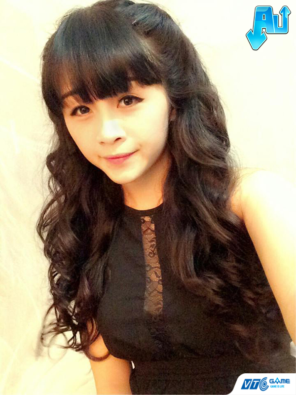 “Cầm đầu” hơn 60 anh tài, nữ game thủ khiến nhiều nam nhân phải “lác mắt” “Cầm đầu” hơn 60 anh tài, nữ game thủ khiến nhiều nam nhân phải “lác mắt”